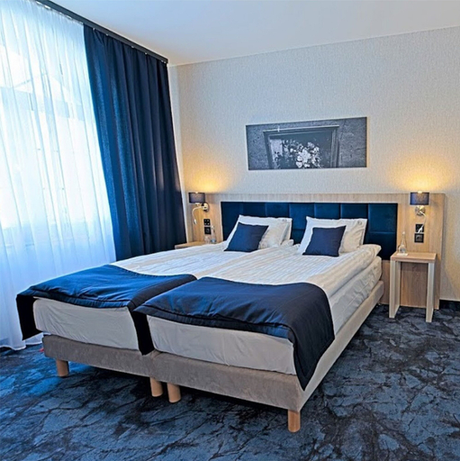 Bedroom 3, Ignasiak Hotel, Września