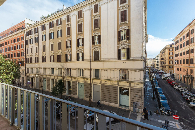 Exterior & Views 2, 126 Gracchi Suites, Rome