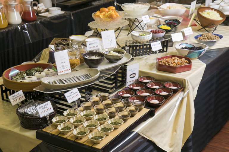 Food & Drinks 13
