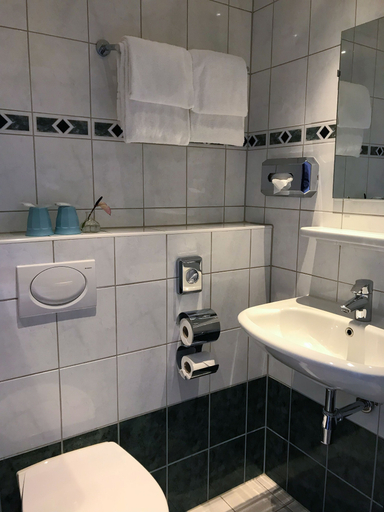 Bathroom 4, Hotel Luxer, Amsterdam