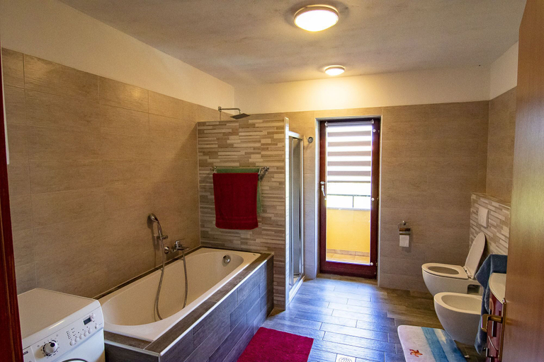 Bathroom 4, Apartment 1984, Barban