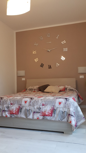 Bedroom 2, Le camere di Sabrina, La Spezia