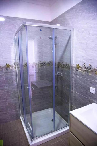 Bathroom 4, James Persia Piece, Accra
