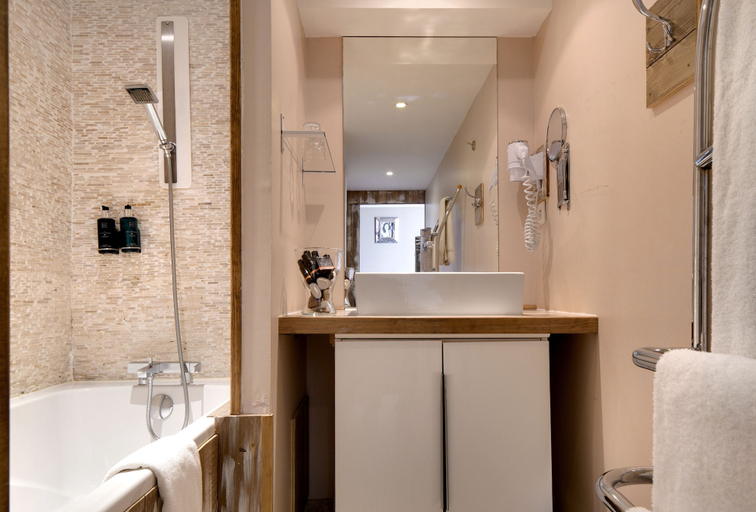 Bathroom 5, Vila de la Mar & Spa, Bouches-du-Rhône