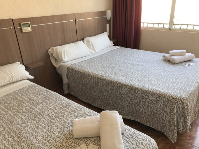 Bedroom 4, Hotel Santa Ana, Alicante