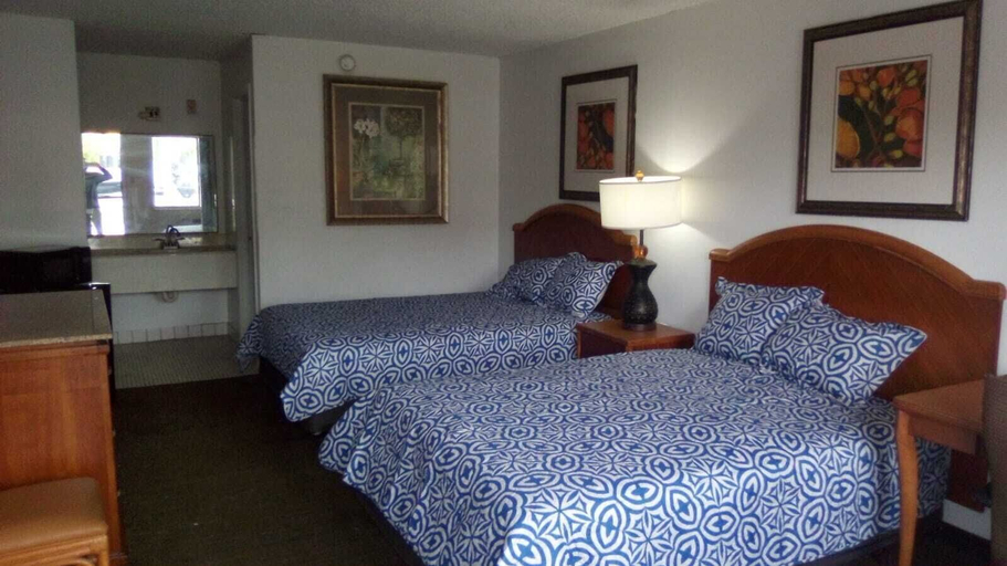 Bedroom 2, Ambassador Inn, Osceola