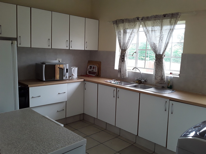 Others 5, Vuya Nathi Bed & Breakfast, Manzini North