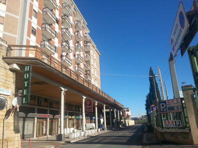 Exterior & Views 2, Hotel L'Approdo, Brindisi