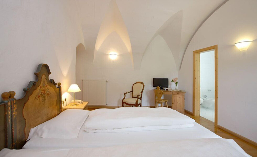Bedroom 2, Naturhotel Wieserhof, Bolzano