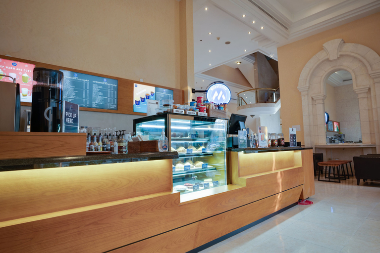 Food & Drinks 5, Grand Continental Hotel, Abu Dhabi City