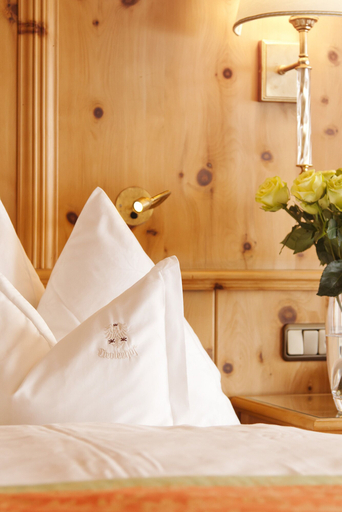 Bedroom 3, Hotel Tirolerhof, Zell am See