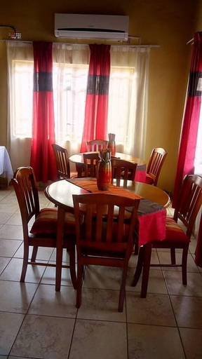 Others 5, Thulamela Guest House, Mahalapye