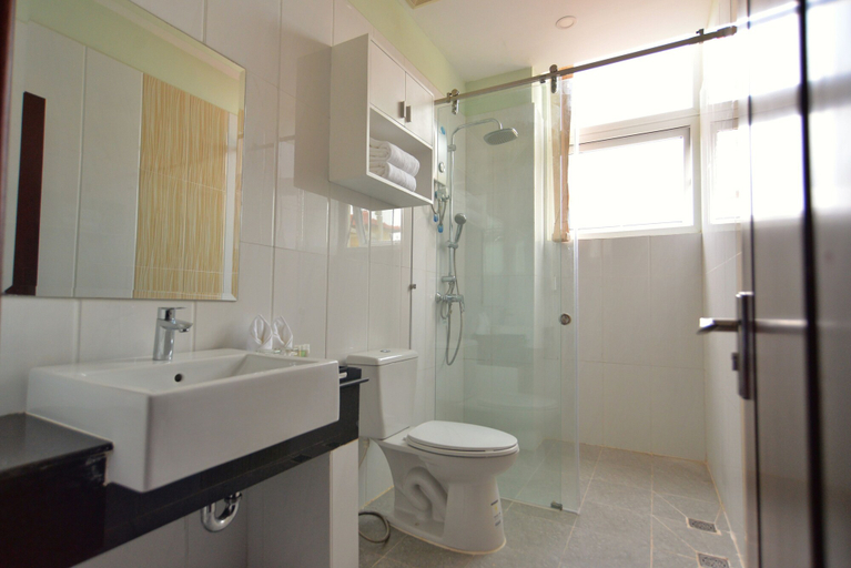 Bathroom, Monorom Apartment Boeung Kang Keng 1, Phnom Penh