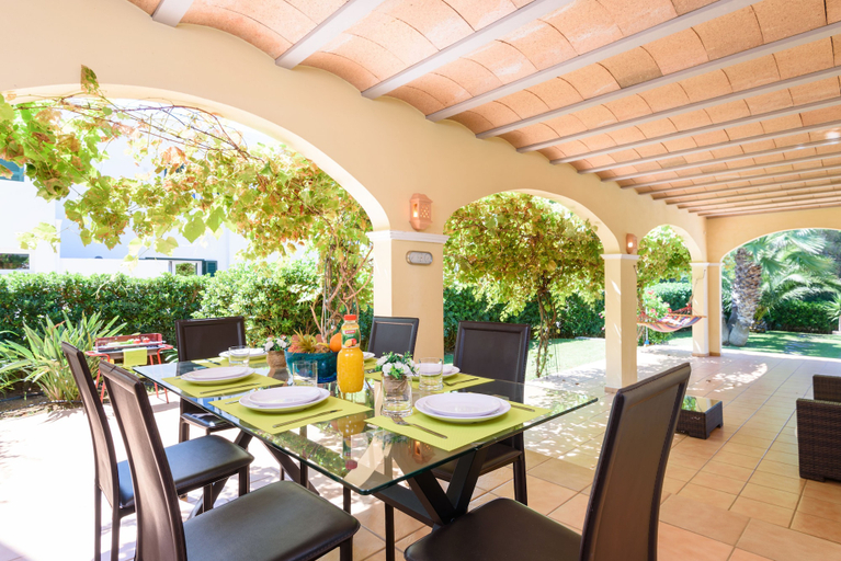 Food & Drinks, Villa LosSuenos, Baleares