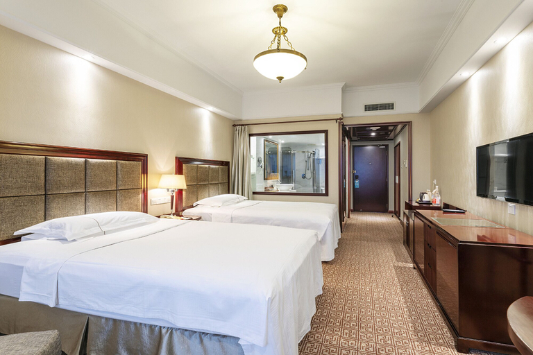 Bedroom 3, Grand Regency Hotel, Qingdao
