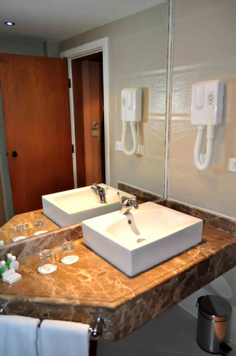 Bathroom 5, Golden Beach Resort - All inclusive, Al-Ghurdaqah