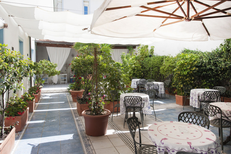 Food & Drinks 5, Hotel London, Lucca
