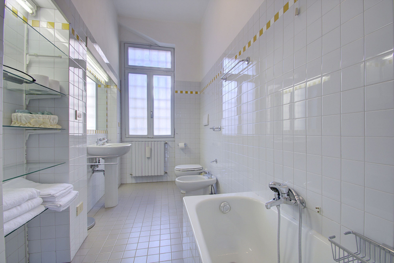Bathroom 4, RABOSO Grand 9-windows, Venezia