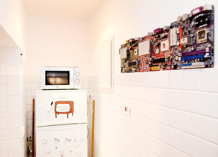 Others 5, Home2Rome - Trastevere Galletti, Roma