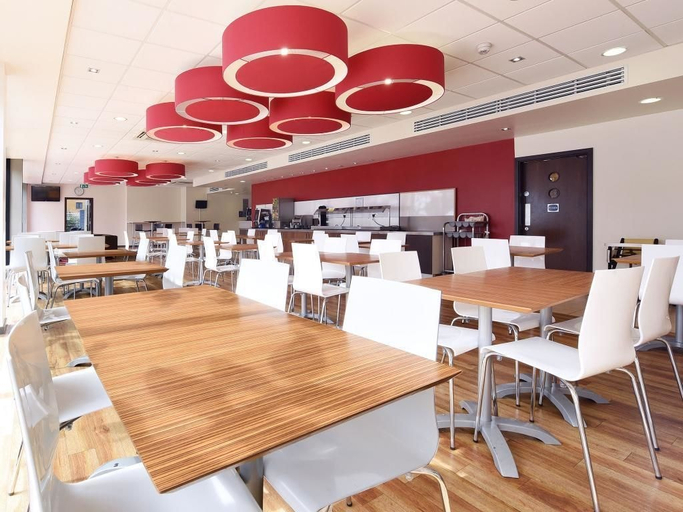 Food & Drinks 4, Travelodge London Stratford, London