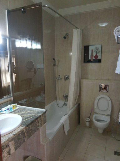 Bathroom 5, Ibeto Hotels, AbujaMun