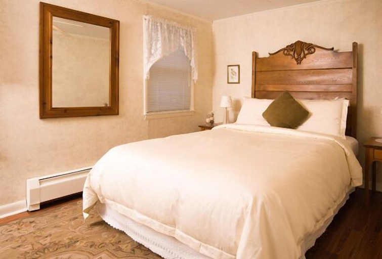 Bedroom 3, The Vermont Inn, Rutland