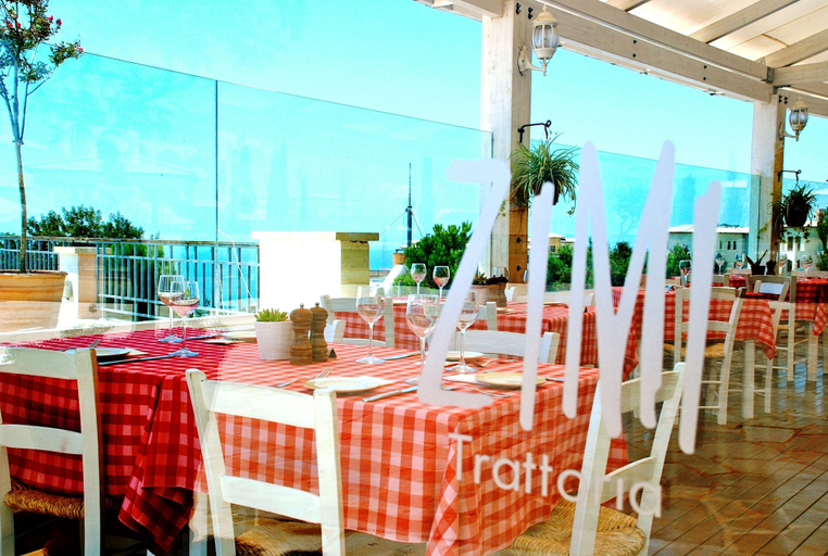 Food & Drinks, Apartment A02 - Roudias