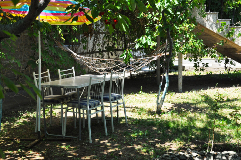 Others 5, Vak Guesthouse, Yerevan