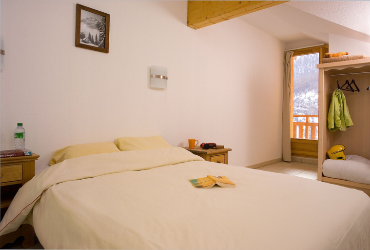 Bedroom 2, Madame Vacances - Residence Les Balcons des Airelles, Hautes-Alpes