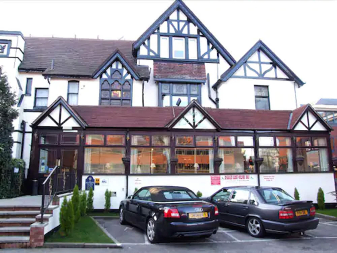 Exterior & Views 2, Amblehurst Hotel, Trafford