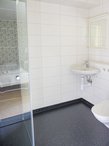 Bathroom 4, Ödevata Gårdshotell, Emmaboda