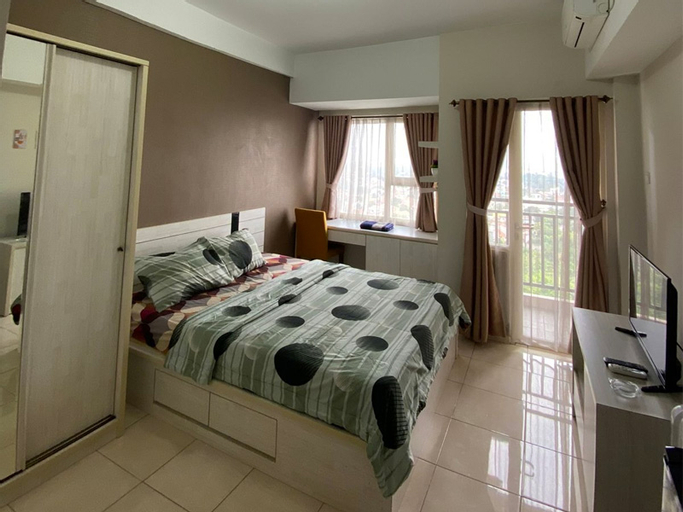 Bedroom 1, Margonda Residence 5 by PEKOTEL, Depok