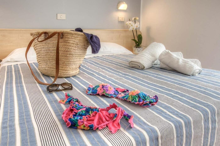 Bedroom 3, Hotel Nautico, Rimini