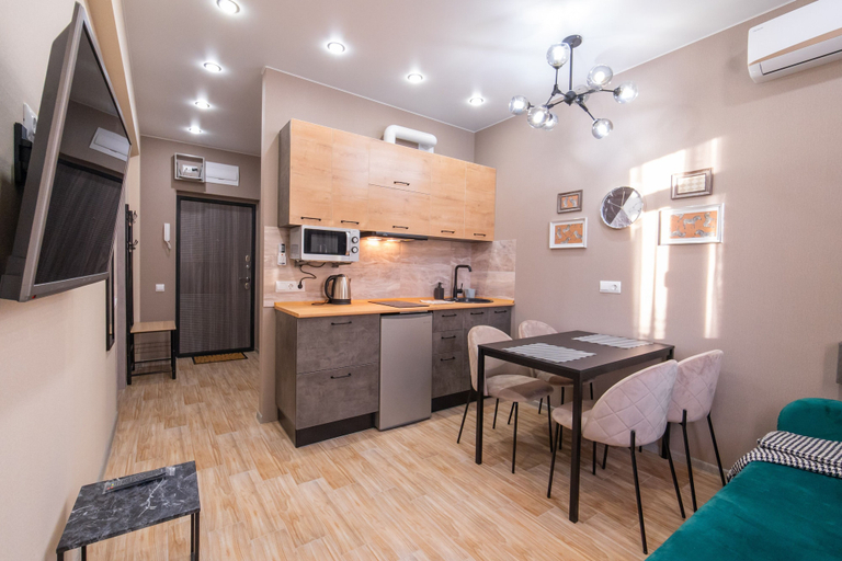 Others 5, More Apartments na Estonskoy 37, Sochi gorsovet