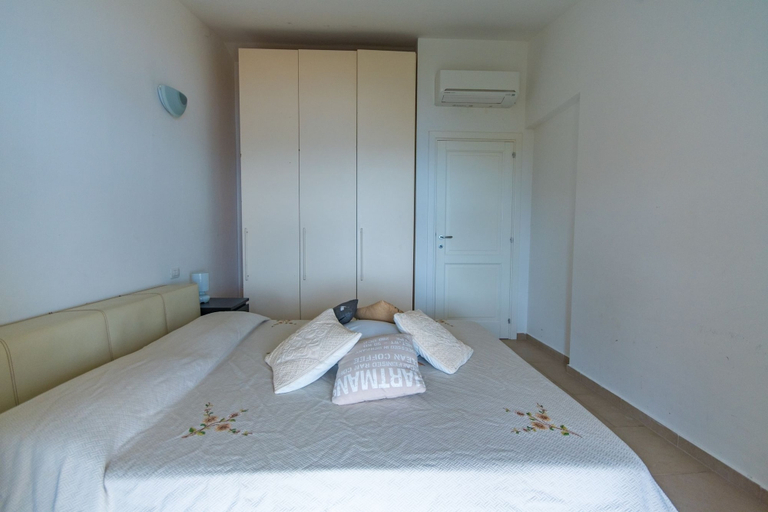 Bedroom 2, Green 3, Olbia-Tempio