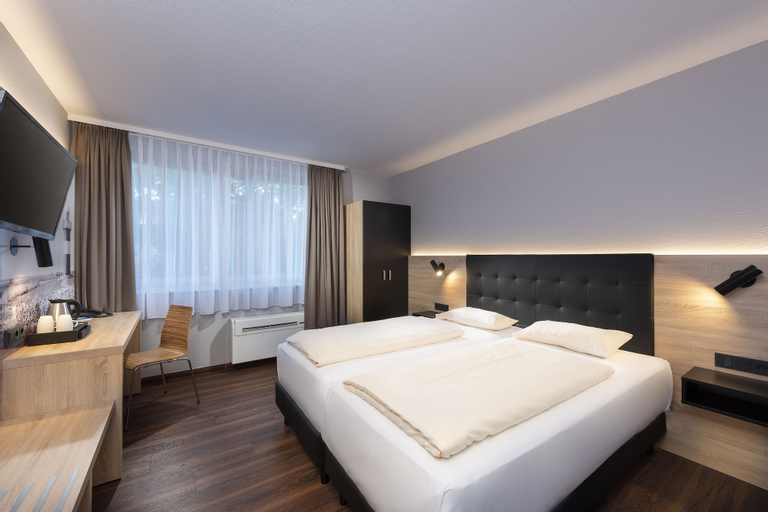 Bedroom 8