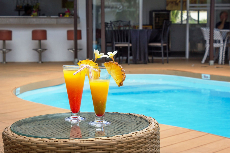 Food & Drinks 5, Hôtel Des 2 Mondes