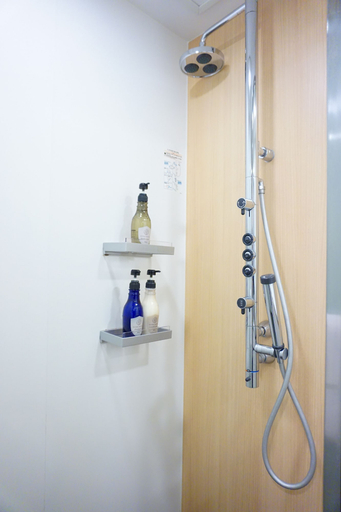Bathroom 5, Hakata Tokyu REI Hotel, Fukuoka