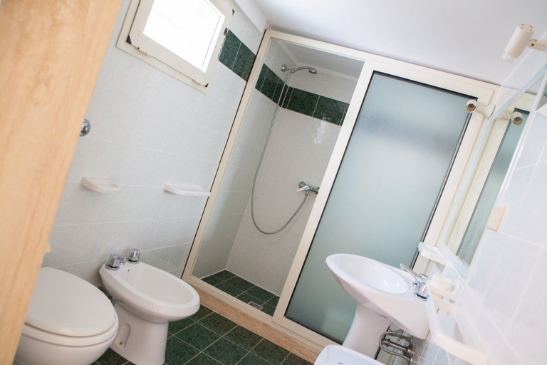 Bathroom 5, Casa Annalisa, Lecce