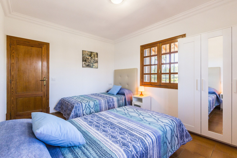 Bedroom 3, G Rentals Els Dofins, Baleares