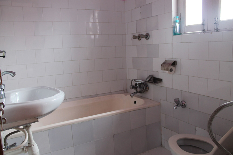 Bathroom, Hotel Fishtail villa, Gandaki