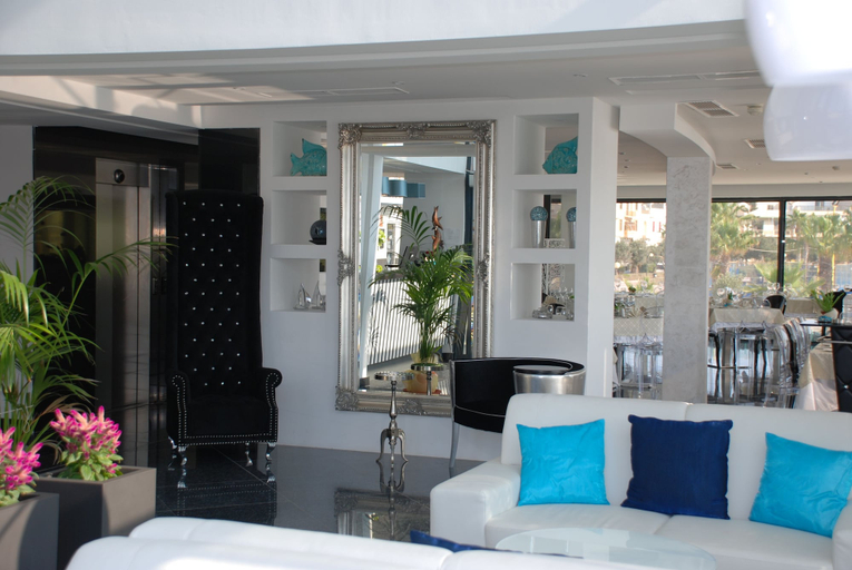 Bedroom 2, Water's Edge