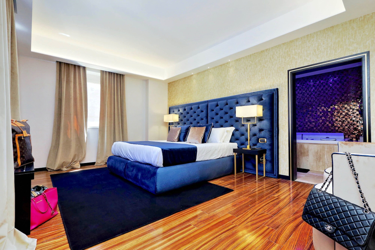 Bedroom 3, Spanish Diamond Luxury Suites & Jacuzzi, Roma