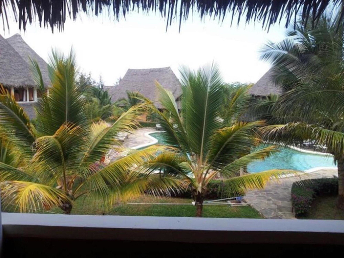 Others 5, Tembo Court Apartment 160, Malindi