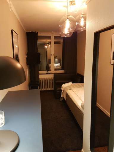 Others 5, Hotell Kong Christian, Kristianstad
