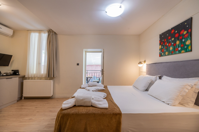 Bedroom 4, Plaka Arch Suites, Attica