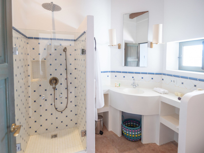Bathroom 4, Can Rafal, Baleares