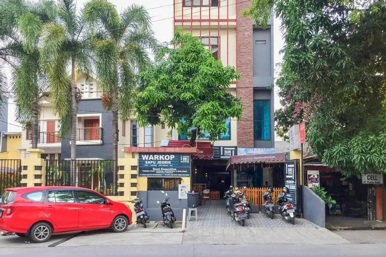 Exterior & Views 2, Lia Homestay Syariah Pettarani Makassar Mitra RedDoorz, Makassar