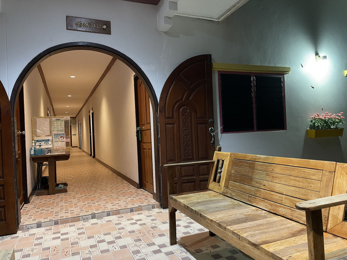 Others 5, Nahinlad Resort, Pak Phli