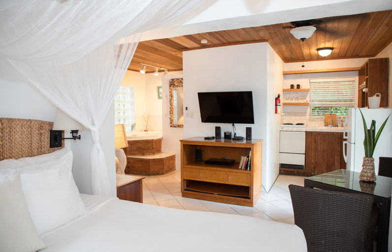 Bedroom 4, Tingum Village Hotel